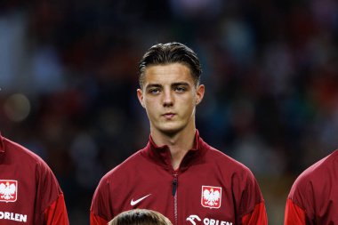 Kacper Urbanski, Portekiz ve Polonya milli takımları arasında Estadio do Dragao 'da oynanan UEFA Uluslar Ligi maçında görüldü (Maciej Rogowski)