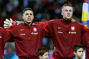Jan Bednarek, Marcin Bulka, UEFA Uluslar Ligi maçında Portekiz ve Polonya milli takımları arasında Estadio do Dragao 'da görüldü (Maciej Rogowski)