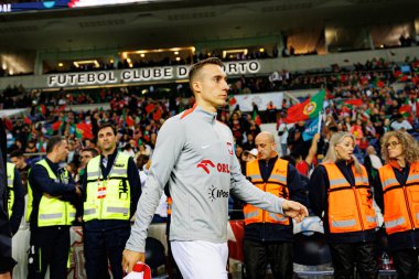 Dominik Marczuk, UEFA Uluslar Ligi maçında Portekiz ve Polonya milli takımları arasında Estadio do Dragao 'da görüldü (Maciej Rogowski)