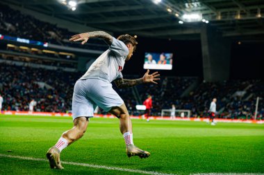 Nicola Zalewski, Portekiz ve Polonya milli takımları arasında Estadio do Dragao 'da oynanan UEFA Uluslar Ligi maçında görüldü (Maciej Rogowski)