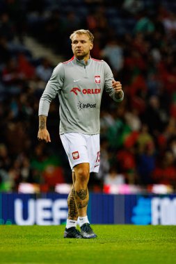 Tymoteusz Puchacz, Portekiz ve Polonya milli takımları arasında Estadio do Dragao 'da oynanan UEFA Uluslar Ligi maçında görüldü (Maciej Rogowski)