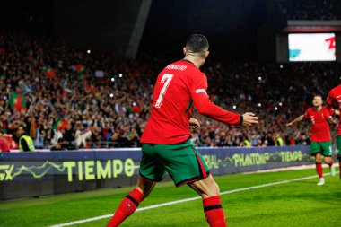 Cristiano Ronaldo, Estadio do Dragao 'daki Portekiz ve Polonya milli takımları arasında oynanan UEFA Milletler Ligi maçında gol attıktan sonra kutlama yaparken görüldü (Maciej Rogowski)