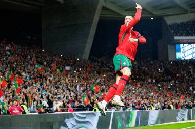 Cristiano Ronaldo, Estadio do Dragao 'daki Portekiz ve Polonya milli takımları arasında oynanan UEFA Milletler Ligi maçında gol attıktan sonra kutlama yaparken görüldü (Maciej Rogowski)