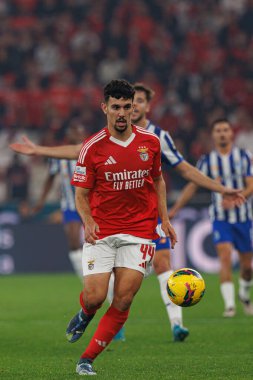 Tomas Araujo, Liga Portekiz maçı sırasında Estadio Da Luz 'da SL Benfica ve FC Porto takımları arasında görüldü (Maciej Rogowski)