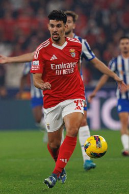 Tomas Araujo, Liga Portekiz maçı sırasında Estadio Da Luz 'da SL Benfica ve FC Porto takımları arasında görüldü (Maciej Rogowski)