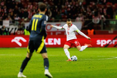 Piotr Zielinski, Polonya ve İskoçya milli takımları arasında PGE Narodowy 'de oynanan UEFA Uluslar Ligi maçında görüldü (Maciej Rogowski)