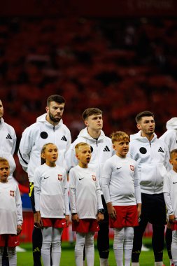 Grant Hanley, Ben Doak ve Billy Gilmour, UEFA Uluslar Ligi maçında Polonya ve İskoçya milli takımları arasında PGE Narodowy 'da görüldü (Maciej Rogowski)