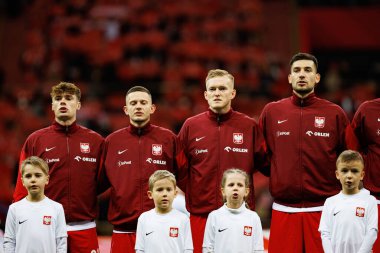 Nicola Zalewski, Sebastian Szymanski, Karol Swiderski, Jakub Moder, UEFA Uluslar Ligi maçında Polonya ve İskoçya milli takımları arasında PGE Narodowy 'da görüldü (Maciej Rogowski)
