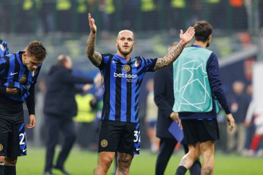 Federico Dimarco UEFA Şampiyonlar Ligi maçında Internazionale Milano ve Arsenal FC (Maciej Rogowski) takımları arasında görüldü.)