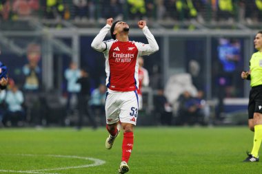 Ethan Nwaneri UEFA Şampiyonlar Ligi maçında Internazionale Milano ve Arsenal FC (Maciej Rogowski) takımları arasında görüldü.)