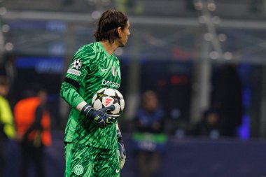 Yann Sommer UEFA Şampiyonlar Ligi maçında Internazionale Milano ve Arsenal FC (Maciej Rogowski) takımları arasında görüldü.)