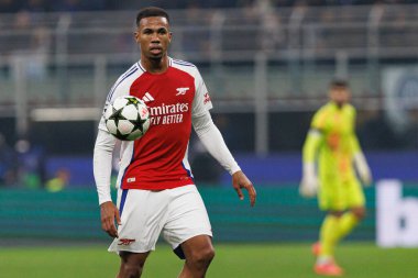Gabriel Magalhaes UEFA Şampiyonlar Ligi maçında Internazionale Milano ve Arsenal FC (Maciej Rogowski)