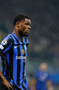 Denzel Dumfries UEFA Şampiyonlar Ligi maçında Internazionale Milano ve Arsenal FC (Maciej Rogowski)