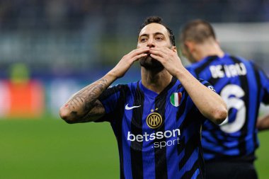 Hakan Calhanoğlu, UEFA Şampiyonlar Ligi maçında Internazionale Milano ve Arsenal FC (Maciej Rogowski)