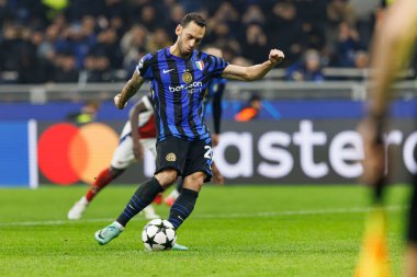 Hakan Calhanoğlu UEFA Şampiyonlar Ligi maçında Internazionale Milano ve Arsenal FC (Maciej Rogowski)