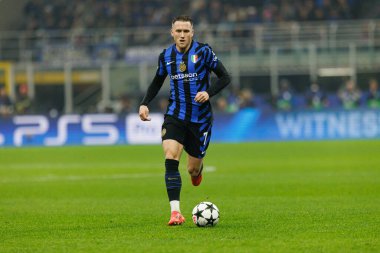 Piotr Zielinski UEFA Şampiyonlar Ligi maçında Internazionale Milano ve Arsenal FC (Maciej Rogowski)