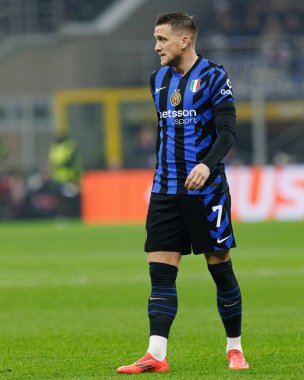 Piotr Zielinski UEFA Şampiyonlar Ligi maçında Internazionale Milano ve Arsenal FC (Maciej Rogowski)