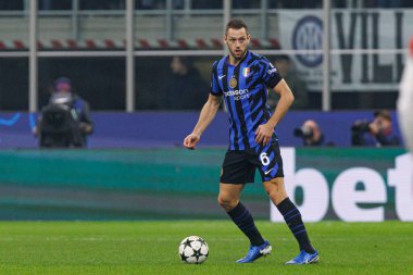 Stefan de Vrij UEFA Şampiyonlar Ligi maçında Internazionale Milano ve Arsenal FC (Maciej Rogowski)