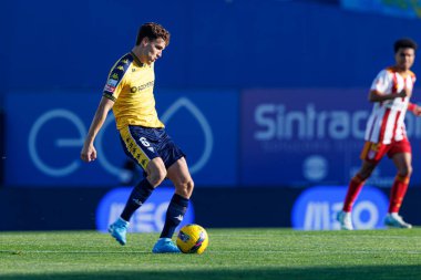 Jandro Orellana, Liga Portekiz maçı sırasında Estoril Praia ve AVS Futebol SAD takımları arasında Estadio Antonio Coimbra da Mota 'da (Maciej Rogowski)