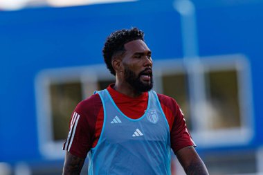 Cristian Castro Devenish, Liga Portekiz maçı sırasında GD Estoril Praia ve AVS Futebol SAD takımları arasında Estadio Antonio Coimbra da Mota 'da görüldü (Maciej Rogowski)