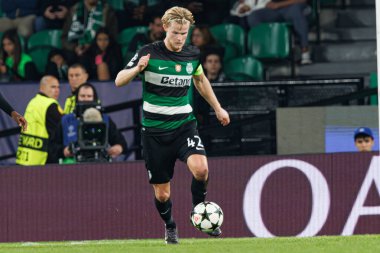 Morten Hjulmand, UEFA Şampiyonlar Ligi maçında CP ve Arsenal FC takımları arasında görüldü (Maciej Rogowski) 