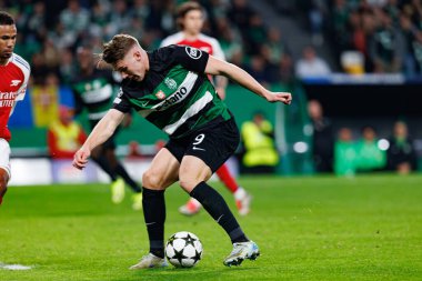 Viktor Gyokeres UEFA Şampiyonlar Ligi maçında CP ve Arsenal FC takımları arasında görüldü (Maciej Rogowski) 