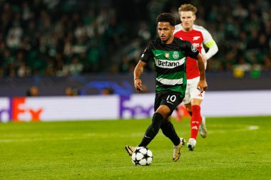 Marcus Edwards UEFA Şampiyonlar Ligi maçında Sporting CP ve Arsenal FC takımları arasında görüldü (Maciej Rogowski) 
