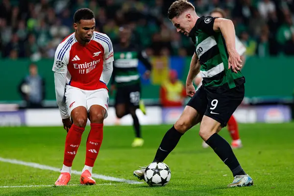 Gabriel Magalhaes, Viktor Gyokeres UEFA Şampiyonlar Ligi maçında Sporting CP ve Arsenal FC (Maciej Rogowski) 