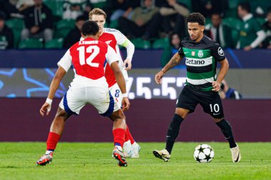 Marcus Edwards UEFA Şampiyonlar Ligi maçında Sporting CP ve Arsenal FC takımları arasında görüldü (Maciej Rogowski) 