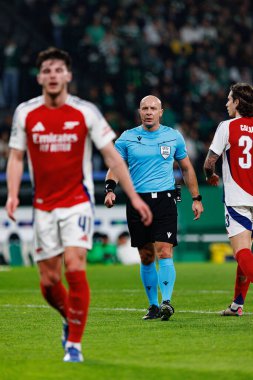 Szymon Marciniak UEFA Şampiyonlar Ligi maçında Sporting CP ve Arsenal FC takımları arasında görüldü (Maciej Rogowski) 