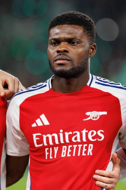 Thomas Partey UEFA Şampiyonlar Ligi maçında Sporting CP ve Arsenal FC takımları arasında görüldü (Maciej Rogowski) 