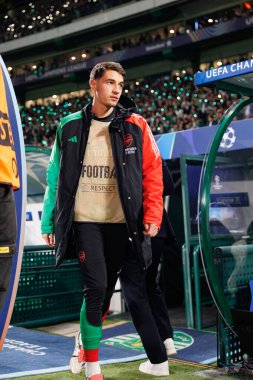 Jakub Kiwior UEFA Şampiyonlar Ligi maçında Sporting CP ve Arsenal FC takımları arasında görüldü (Maciej Rogowski) 