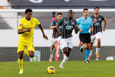Nigel Thomas, Liga Portekiz maçı sırasında Estrela Amadora ve CD Nacional takımları arasında Estadio Jose Gomes 'de (Maciej Rogowski)