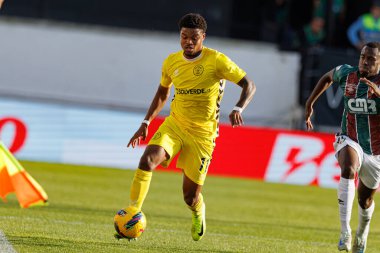 Nigel Thomas, Liga Portekiz maçı sırasında Estrela Amadora ve CD Nacional takımları arasında Estadio Jose Gomes 'de (Maciej Rogowski)
