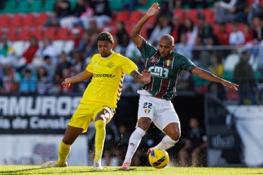 Matheus Dias, Leo Cordeiro Liga Portekiz maçı sırasında Estrela Amadora ve CD Nacional takımları arasında Estadio Jose Gomes (Maciej Rogowski)