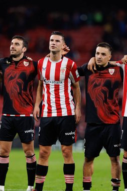 Unai Nunez, Gorka Guruzeta, Andoni Gorozabel LaLiga EA Spor Maçı sırasında Estadio de San Mames 'deki Real Madrid FC takımları arasında görüldü (Maciej Rogowski)