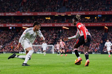 Rui Asencio, Nico Williams LaLiga EA SPORTS maçı sırasında Estadio de San Mames 'deki Real Madrid FC takımları arasında görüldü (Maciej Rogowski)