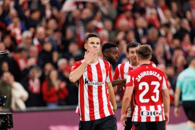 Gorka Guruzeta, LaLiga EA SPORTS maçında Estadio de San Mames 'teki Real Madrid FC ve Atletizm Kulübü takımları arasında gol üstüne gol atarken görüldü (Maciej Rogowski)