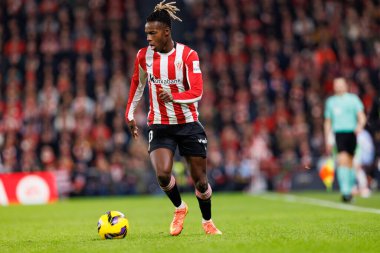 Nico Williams, Estadio de San Mames 'teki Athletic Club ve Real Madrid FC takımları arasında oynanan LaLiga EA SPORTS maçı sırasında görüldü (Maciej Rogowski)