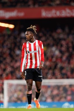 Nico Williams, Estadio de San Mames 'teki Athletic Club ve Real Madrid FC takımları arasında oynanan LaLiga EA SPORTS maçı sırasında görüldü (Maciej Rogowski)