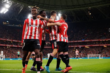 Atletizm Takımı, Estadio de San Mames 'teki LaLiga EA Spor Kulübü ve Real Madrid FC takımları arasında oynanan maçta Alex Berenguer' den gol üstüne gol atarken görüldü (Maciej Rogowski)