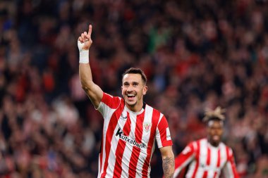 Alex Berenguer, Estadio de San Mames 'de (Maciej Rogowski) Atletizm Kulübü ve Real Madrid FC takımları arasındaki LaLiga EA SPORTS maçında gol attıktan sonra kutlama yaparken görüldü.)