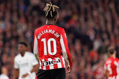 Nico Williams, Estadio de San Mames 'teki Athletic Club ve Real Madrid FC takımları arasında oynanan LaLiga EA SPORTS maçı sırasında görüldü (Maciej Rogowski)