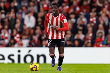 LaLiga EA SPORTS maçı sırasında Estadio de San Mames 'deki Real Madrid FC ve Athletic Club takımları arasında Adama Boiro görüldü (Maciej Rogowski)