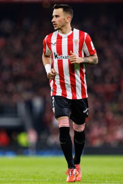 Alex Berenguer, Estadio de San Mames 'deki Athletic Club ve Real Madrid FC takımları arasında oynanan LaLiga EA SPORTS maçı sırasında görüldü (Maciej Rogowski)