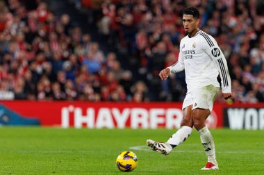Jude Bellingham, Estadio de San Mames 'te Atletizm Kulübü ve Real Madrid FC takımları arasında oynanan LaLiga EA Spor Maçı sırasında görüldü (Maciej Rogowski)