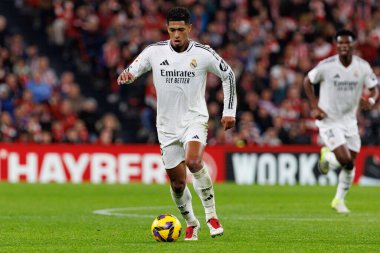 Jude Bellingham, Estadio de San Mames 'te Atletizm Kulübü ve Real Madrid FC takımları arasında oynanan LaLiga EA Spor Maçı sırasında görüldü (Maciej Rogowski)