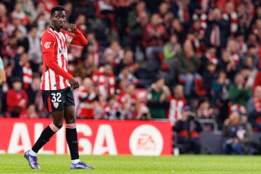 LaLiga EA SPORTS maçı sırasında Estadio de San Mames 'deki Real Madrid FC ve Athletic Club takımları arasında Adama Boiro görüldü (Maciej Rogowski)