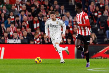 Federico Valverde, Estadio de San Mames 'deki Athletic Club ve Real Madrid FC takımları arasında oynanan LaLiga EA SPORTS maçı sırasında görüldü (Maciej Rogowski)