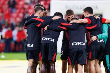 Atletizm Takımı, Estadio de San Mames 'teki Athletic Club ve Real Madrid FC takımları arasında oynanan LaLiga EA Spor Maçı sırasında görüldü (Maciej Rogowski)